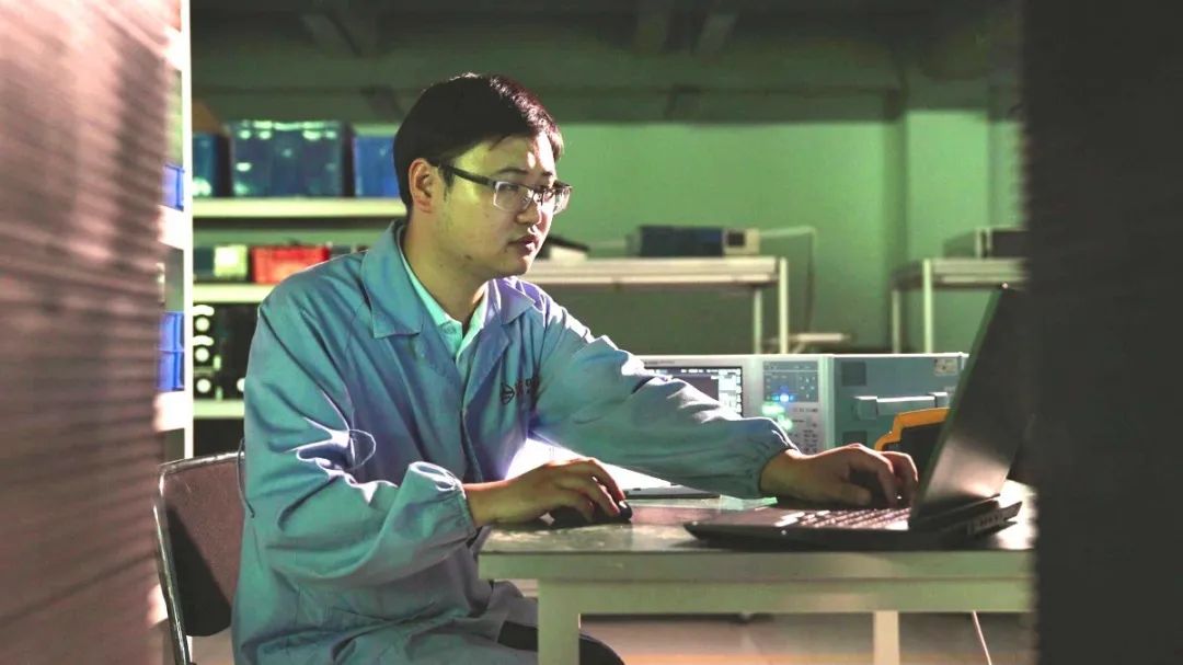 筑梦电控人｜王夏伟：博观约取 厚积薄发